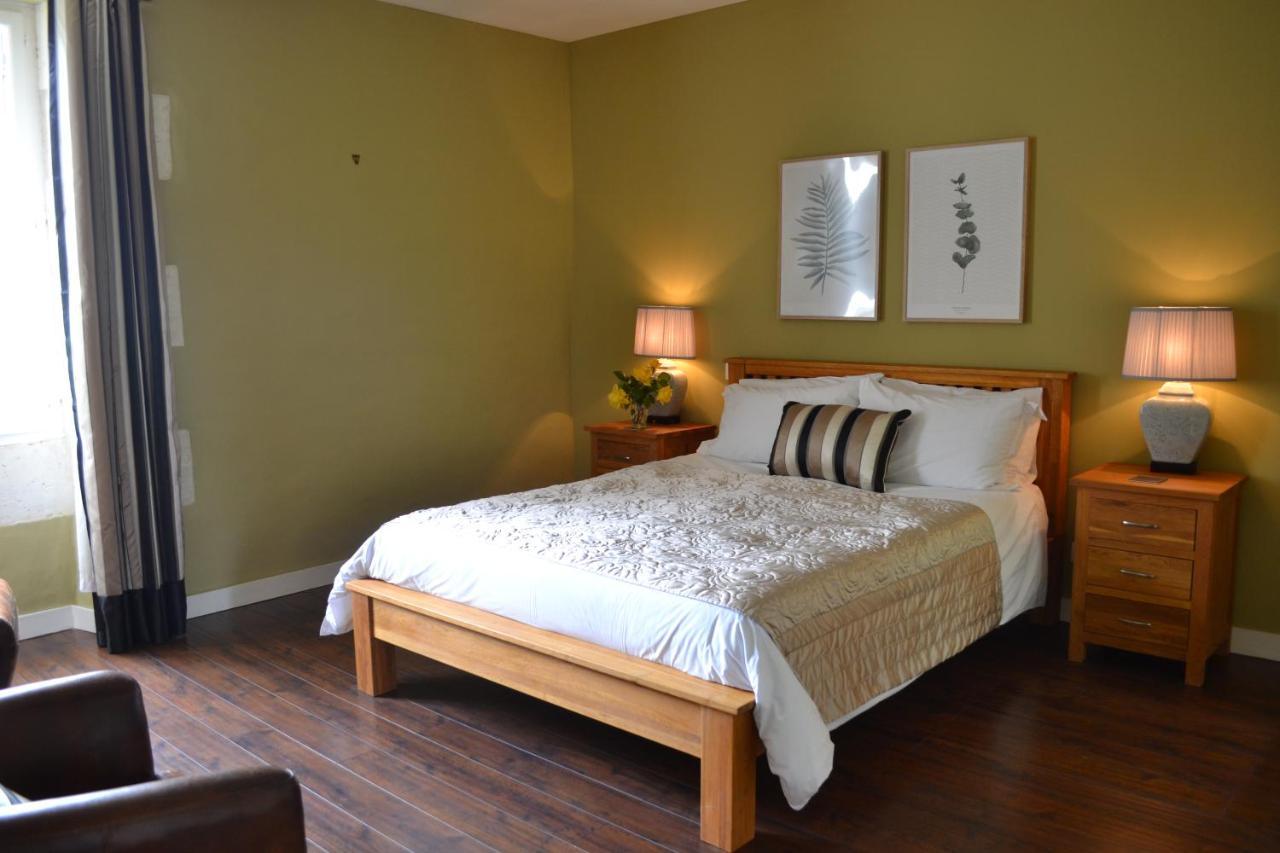 Le Manoir De Nabinaud Bed & Breakfast Room photo